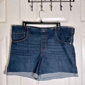 Time and Tru Women’s Mid-Rise Denim Shorts XL 16/18